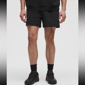 Lululemon Mens 5" Stretch Ripstop Short Black Size L